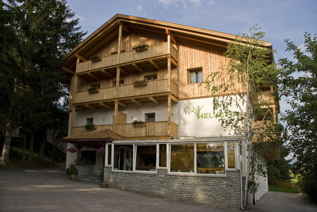 Appartments Helvetia Villabassa Dış mekan fotoğraf